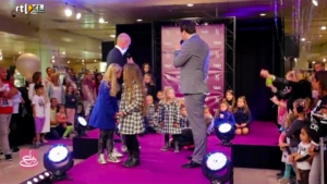 De Spreekstalmeester presenteert een modeshow van Mart Visser