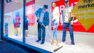 even het confetti opruimen van het laatste prijzencircus